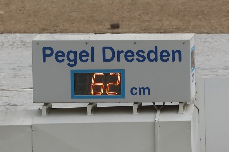 Am Dienstagnachmittag zeigte der Pegel-Messer am Theaterkahn 62 Zentimeter an.