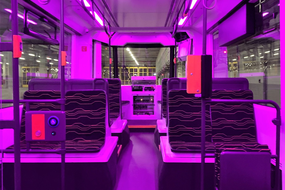 Dresdner Straßenbahn sorgt für Stimmung: DVB testen Ambiente-Beleuchtung