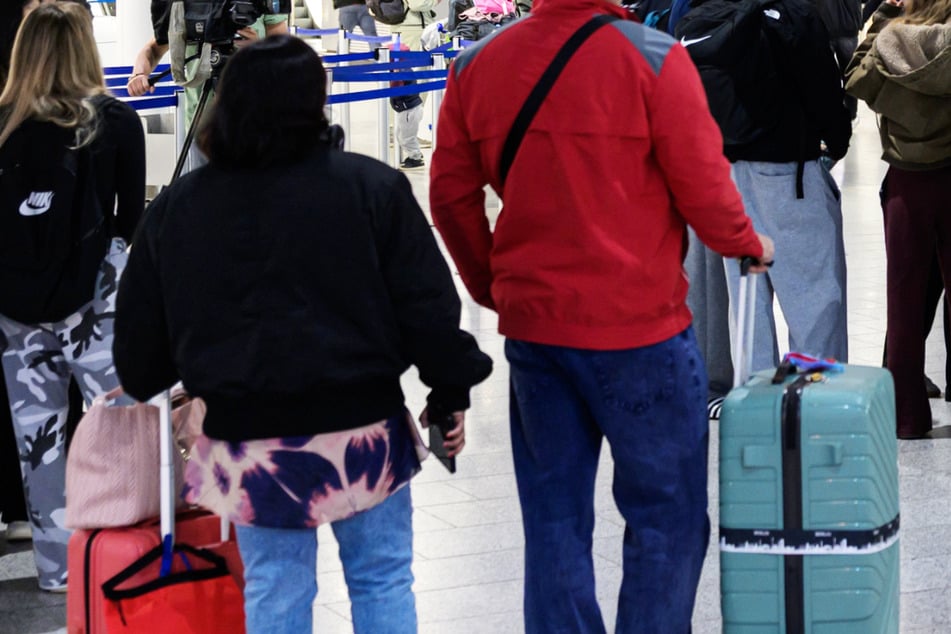 Passagiere von Lufthansa und CityLine müssen in dieser Woche mit massiven Problemen rechnen: Piloten und Kabinenpersonal streiken.