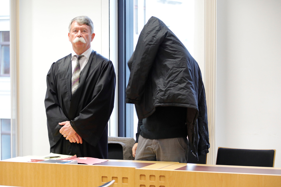Chemnitz: Bombendroher-Prozess wegen Streik verschoben