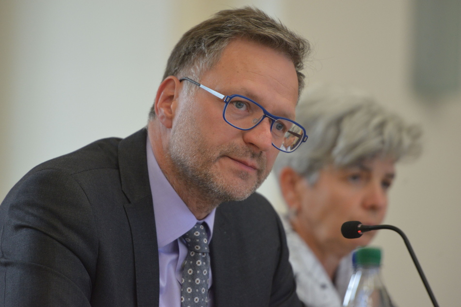 Der Oberbürgermeister von Raphael Kürzinger (55, CDU) sorgt sich um den Wegfall der Notaufnahme.