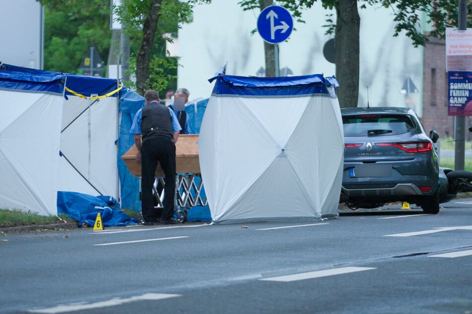 Am Unfallort an der Hansastraße konnte nur noch der Tod des Bikers festgestellt werden.