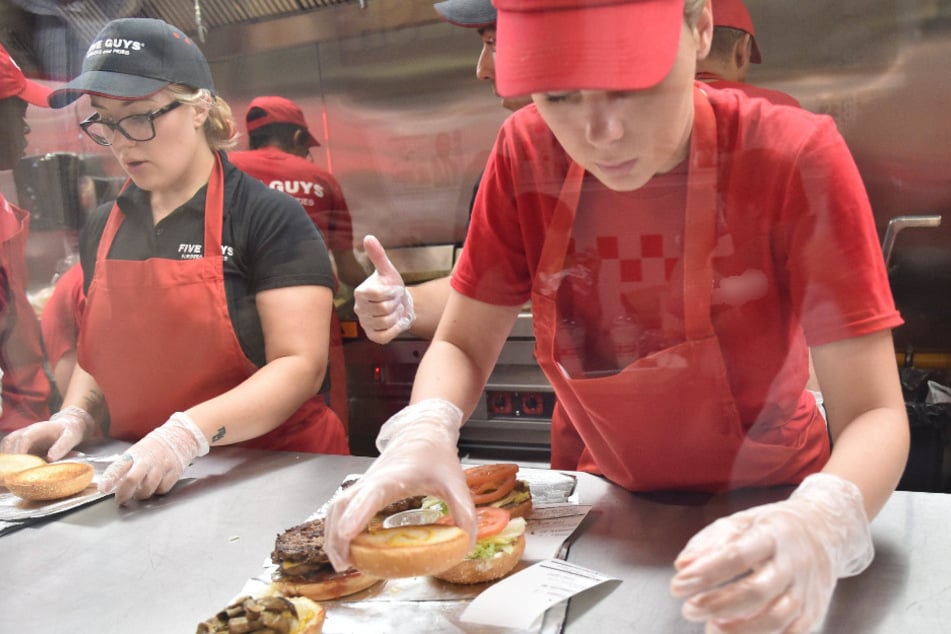 Millionen-Minus mit Folgen: Diese Fast-Food-Kette steht vor Deutschland-Aus!