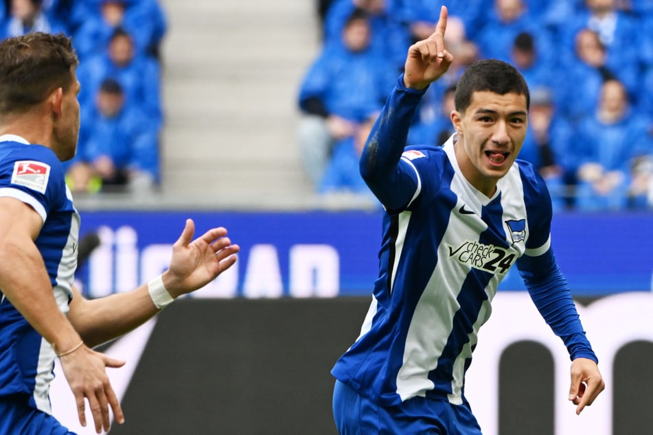 Ibrahim Maza (18, r.) verletzte sich beim 1:0.