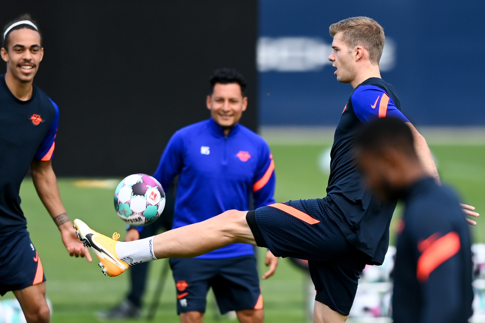 Yussuf Poulsen (26, l.) und Alexander Sörloth (24, r.) beim gemeinsamen Training.
