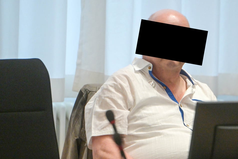 Opa Gerd M. (65) hat seiner Enkelin viel Leid angetan, muss dafür im Gefängnis büßen.