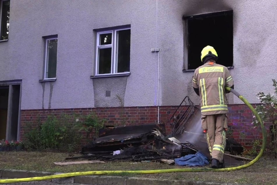 Berlin: Wohnungsbrand in Reinickendorf: Neun Menschen verletzt, auch Kinder betroffen