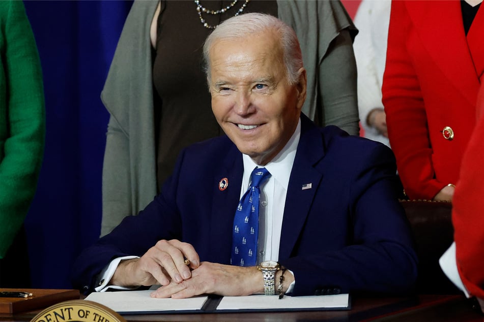 The Biden administration has introduced a new climate target weeks out from Trump's inauguration.