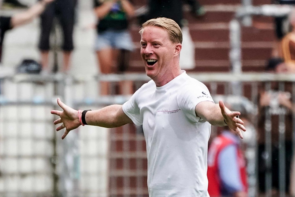 Timo Schultz (44), Trainer des FC St. Pauli, wurde für den Fußball-Spruch des Jahres nominiert.