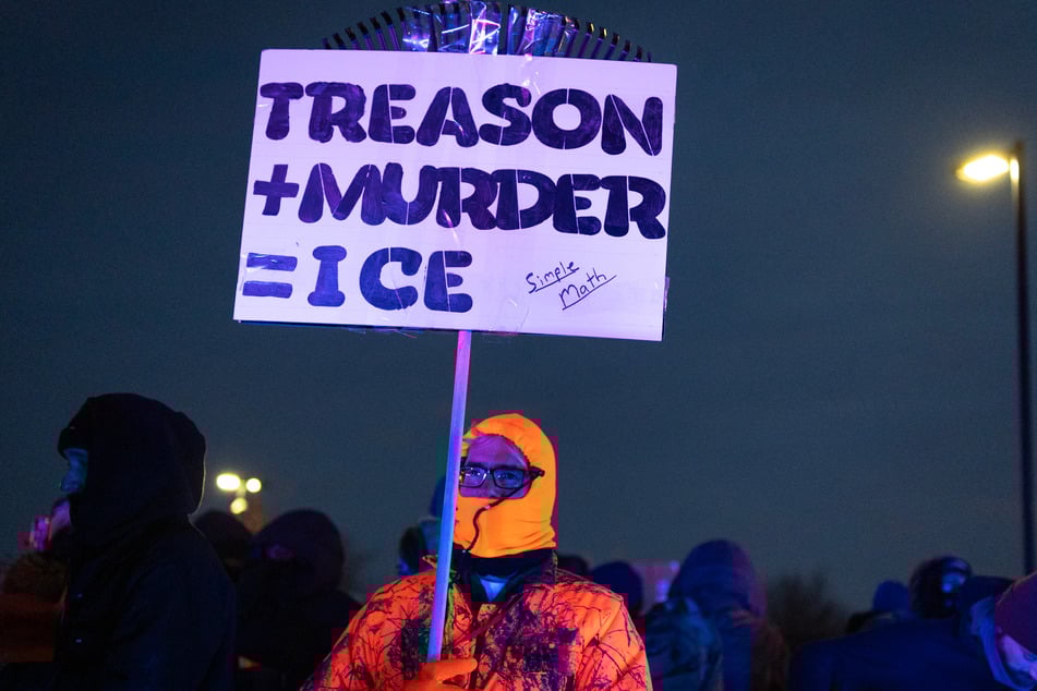 The incident in Texas comes amid growing outrage against ICE after the killing of Renee Good.