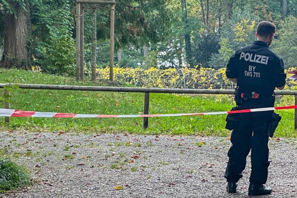 Die Polizei hat den Auffindeort abgesperrt.