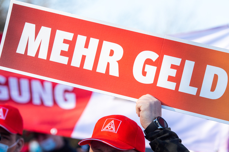Warnstreiks in bayerischen BMW-Werken: "Geduld ist jetzt am Ende"