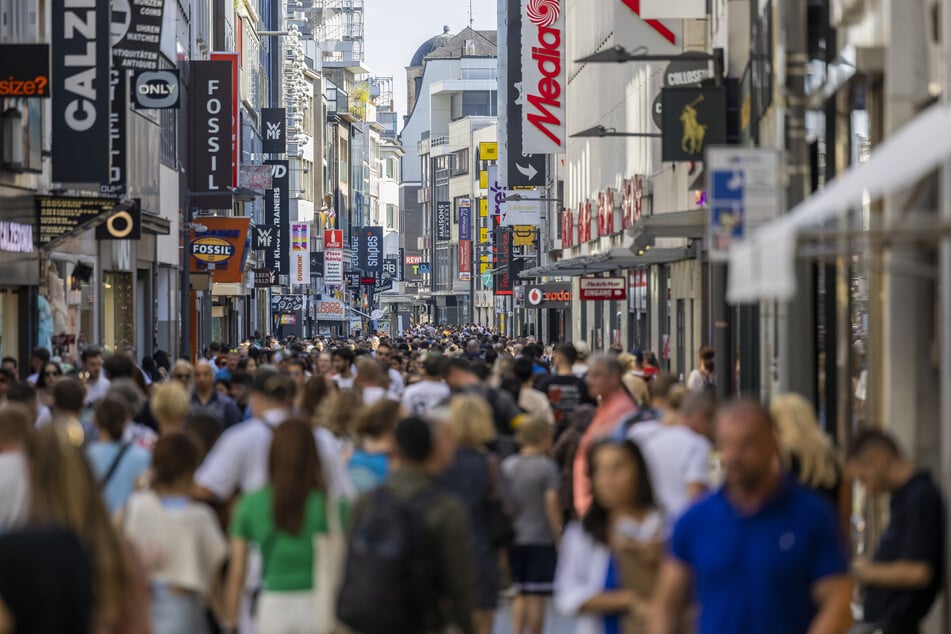 Köln: Die Hohe Straße kriegt Nachschub: Dieser Gigant aus Seattle zieht dort bald ein