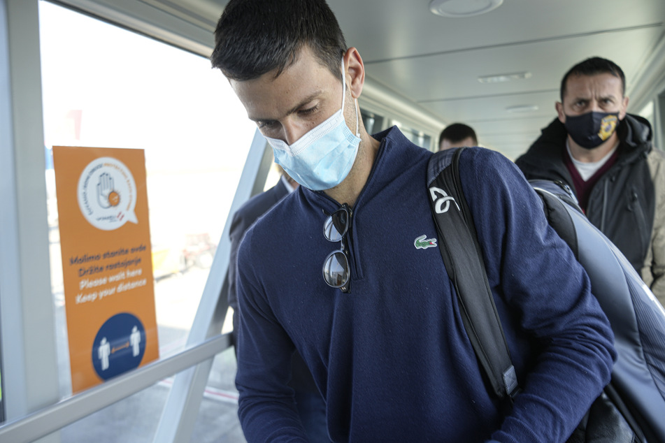 Novak Djokovic durfte nicht bei den Australian Open mitspielen und musste das Land vor Turnierbeginn verlassen.