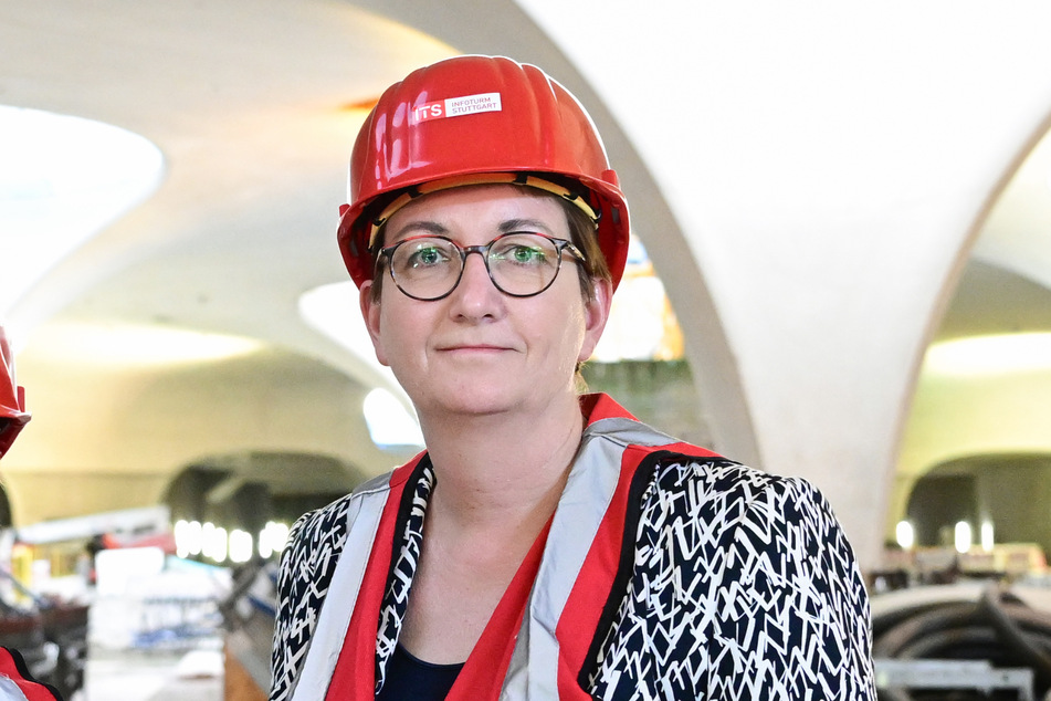 Klara Geywitz (46, SPD) bei einer Tagung auf Baustelle des neuen Hauptbahnhofs Stuttgart.