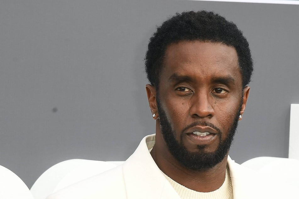 Diddy's friend reveals shocking jail incident: "He woke up with a knife to his throat"