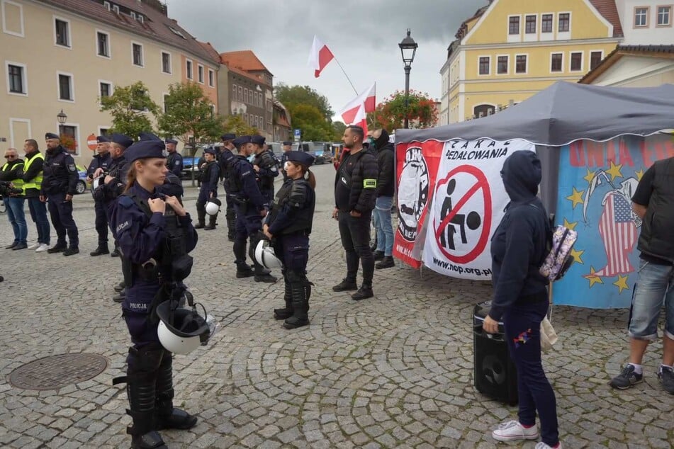 Auch auf der polnischen Seite kam es zu Gegenprotest.