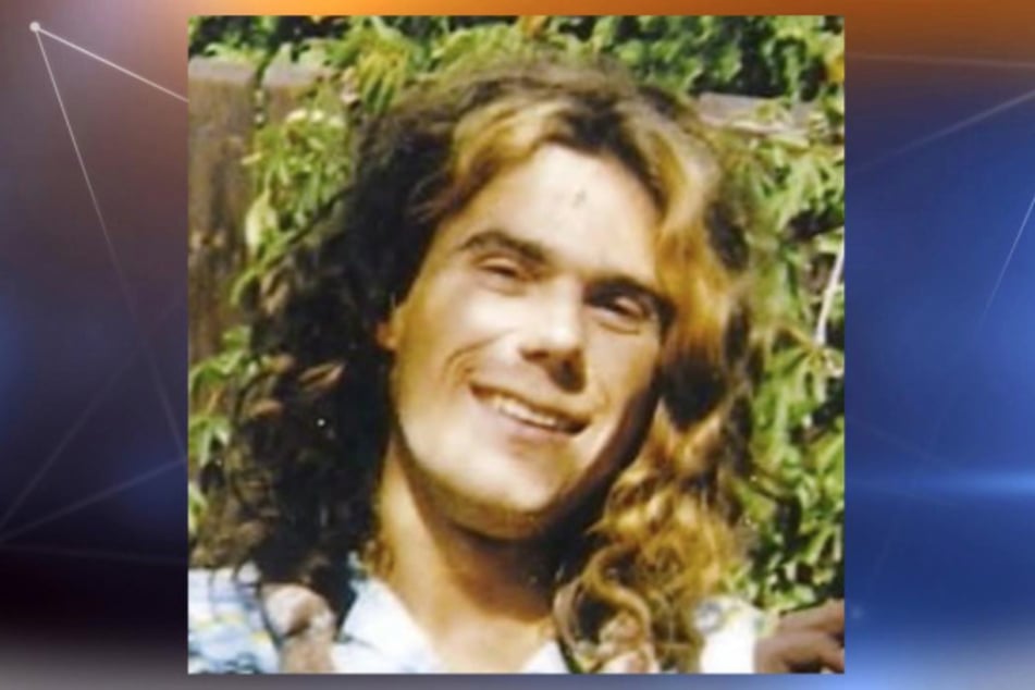 In der Nacht zum 4. November 1990 wurde Rafael Blumenstock (†28) ermordet.