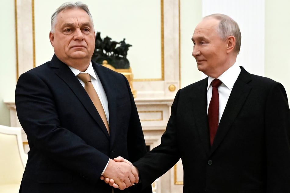 Der russische Präsident Wladimir Putin (73, r.) und der ungarische Ministerpräsident Viktor Orban (62).