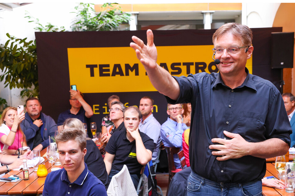 Holger Zastrow (55) und sein Team Zastrow sind einer der Wahlgewinner bei der Stadtratswahl.