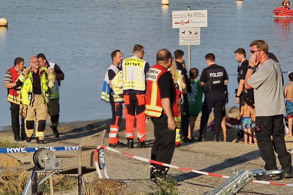 Mit zahlreichen Rettungskräften wird derzeit nach dem Sechsjährigen gesucht.