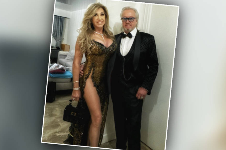 Carmen Geiss (58) und Gatte Robert (60) waren jüngst auf eine Mottoparty eingeladen - und kleideten sich entsprechend.
