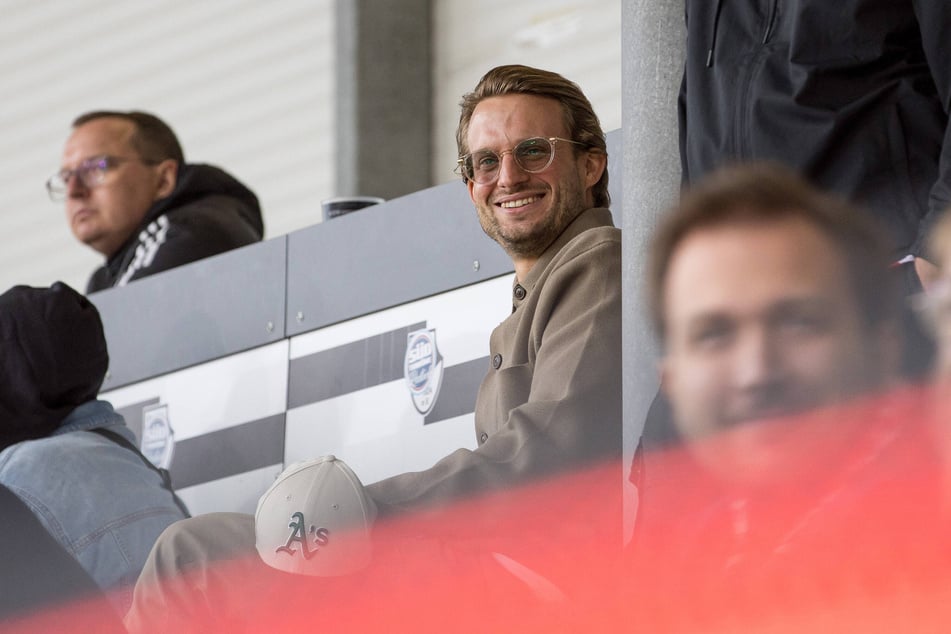 Auch nach seinem Ende als Spieler ist Oesterhelweg ein Sonnyboy geblieben.