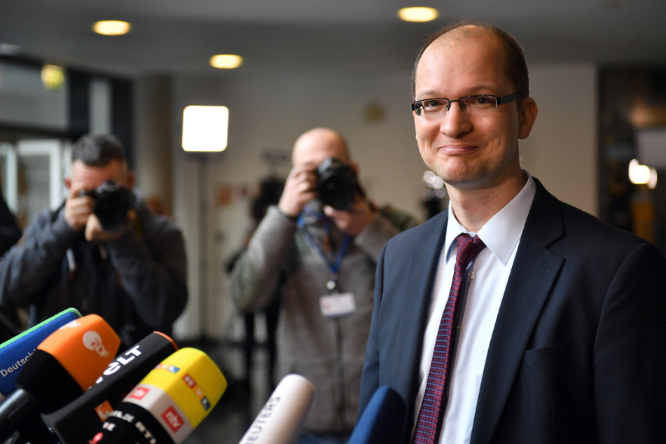 Nach Stinkefinger-Skandal: AfD-Politiker Möller zeigt Ramelow erneut an!