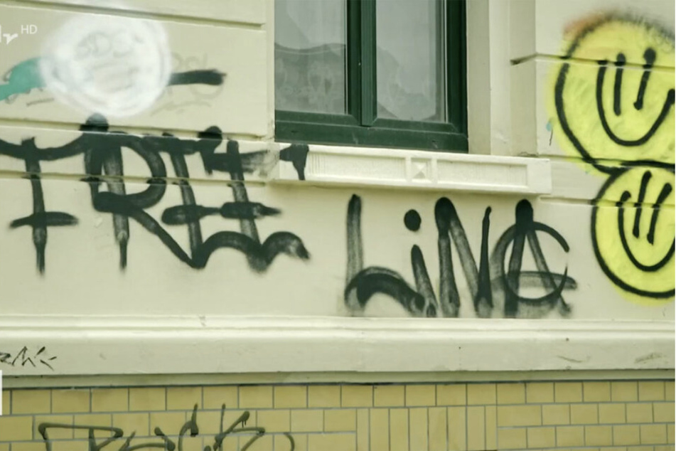 Im linken Leipziger Stadtteil Connewitz werden immer wieder Forderungen nach Linas Freilassung laut – hier eher harmlos in Form von Graffitis.