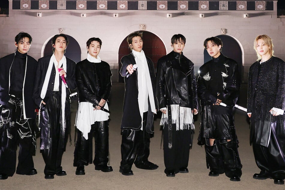 BTS perform for enormous crowd at comeback concert: "BTS 2.0 is just getting started"