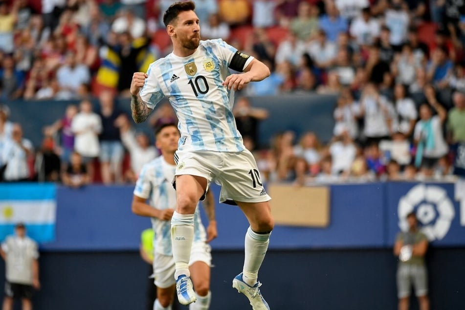 Für gewöhnlich geht Lionel Messi (34) Konfrontationen auf dem Rasen aus dem Weg und fährt nur beim Torjubel aus der Haut.