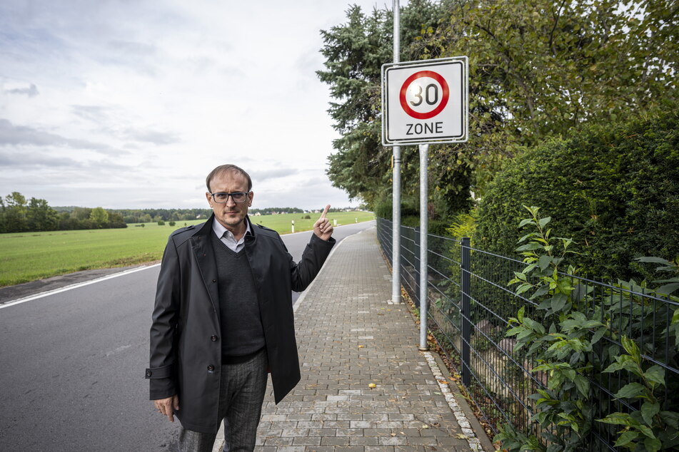 Tempo 30, aber keine Tonnagebegrenzung: Stadtrat Jörg Vieweg (51, SPD) ist mit der Regelung nicht einverstanden.
