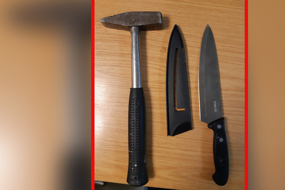 Diese Werkzeuge führte der 33-Jährige mit sich.