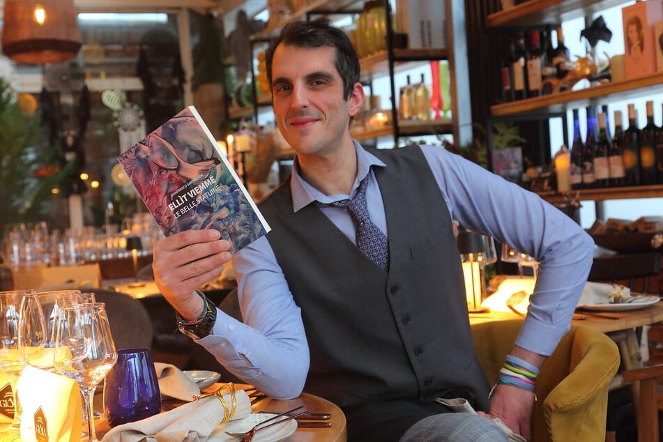 Wenn Gianfranco Santaguida (43) nicht gerade serviert, schreibt er Bücher.