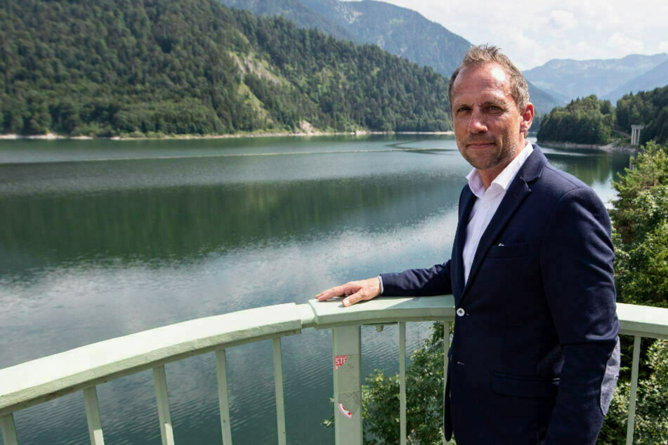 Thorsten Glauber (50) hofft auf eine schnelle Entscheidung in Sachen Flutpoldern im Kabinett. (Archiv)