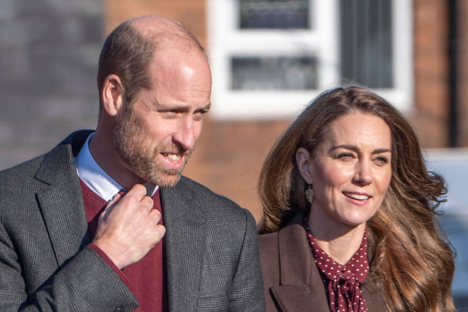 Prince William (l.) revealed that Kate Middleton has "never let me forget" his unusual Christmas gift early on in their relationship.