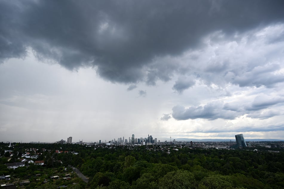 Vereinzelt sind in Hessen diese Woche Gewitter möglich.