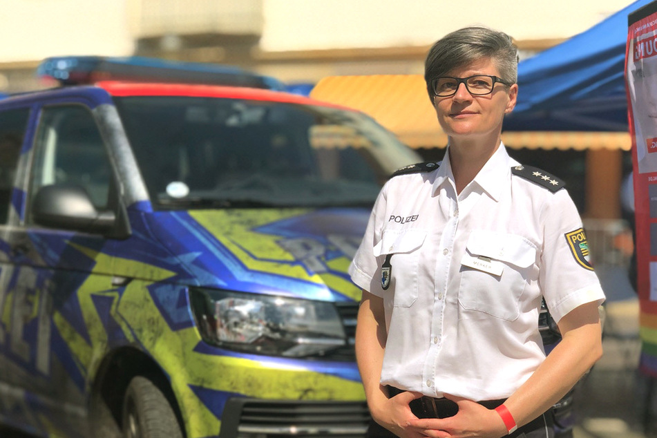 Grit Merker ist Polizistin in Sachsen-Anhalt. Während der Sendung erzählt sie, wie die Behörde in dem Bundesland gegen Diskriminierung vorgehen will.