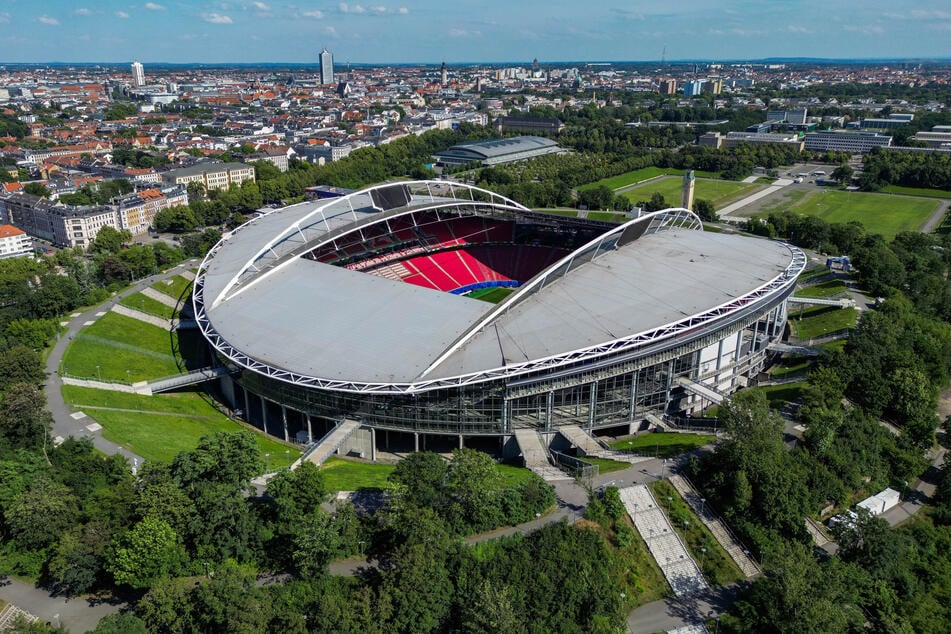 In der Red Bull Arena werden am Sonntag Tausende Fans erwartet.