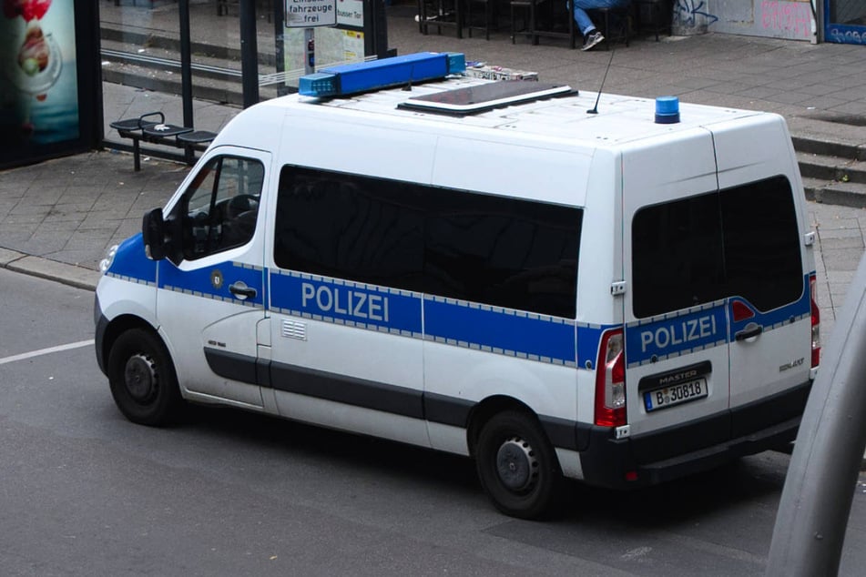 Weil sie sich bei der Kontrolle nicht ausweisen konnte, hat die Polizei die Radlerin nach Hause begleitet. (Symbolfoto)