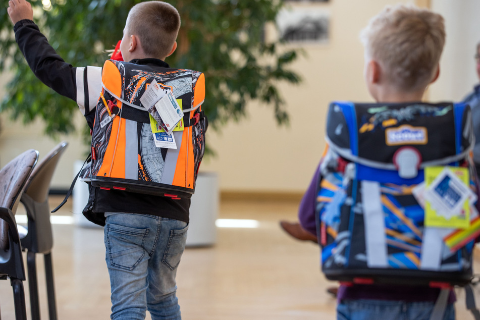 Michael Kretschmer verteidigte die Öffnung von Schulen und Kitas in seinem Bundesland.