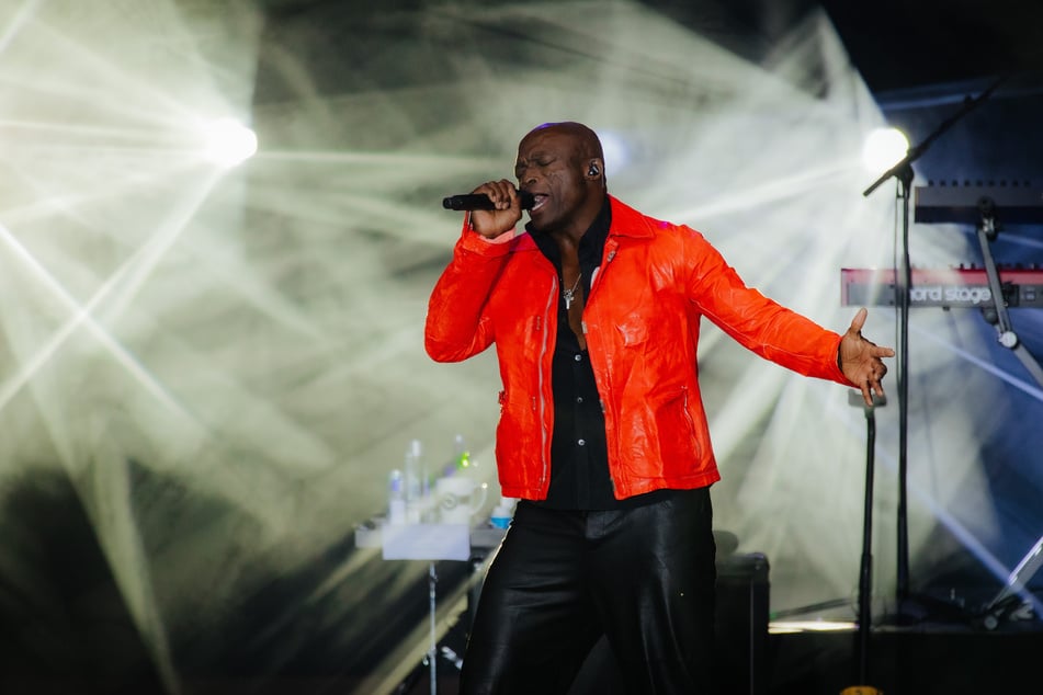 Mit mehr als 20 Millionen verkaufte Alben, vier Grammys und seiner markanten Stimme gehört Seal zu den erfolgreichsten britischen Soulsängern seiner Generation.
