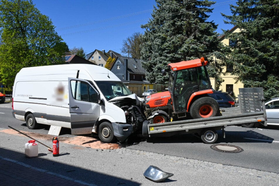 Der Anhänger rollte in den Gegenverkehr.