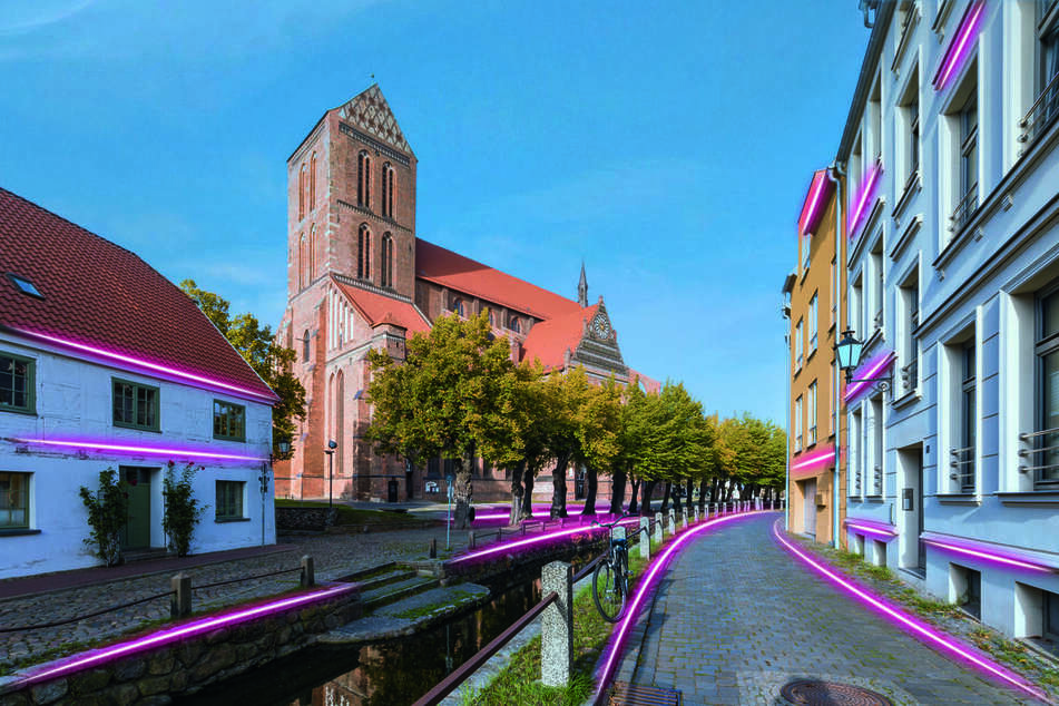 Für rund 11.500 Haushalte in Wismar baut die Telekom die Glasfaser aus.