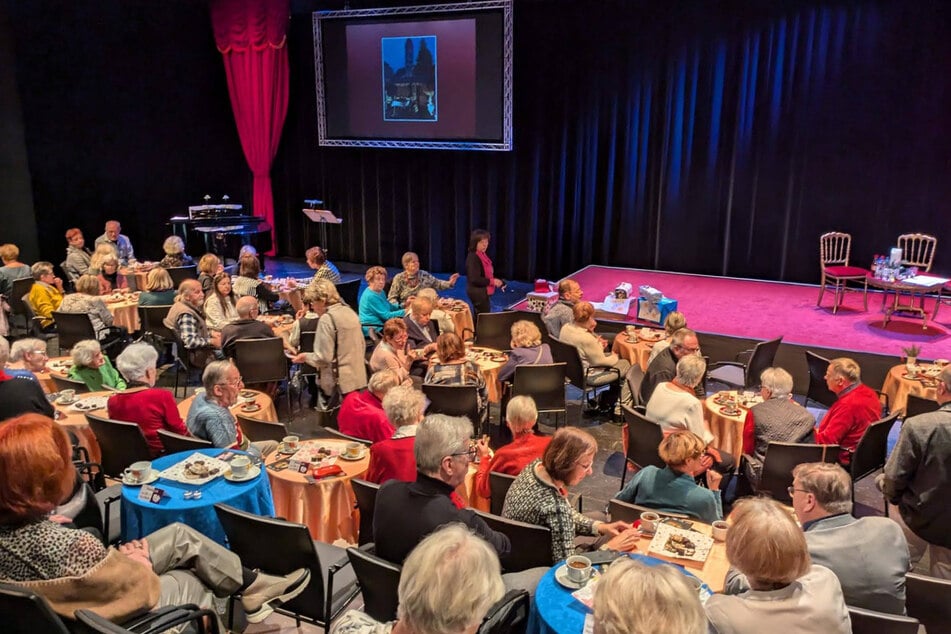 Zum letzten Mal: Frühlingsgefühle beim Theatercafé in Gera
