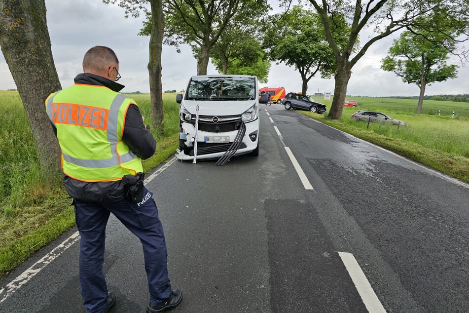 In den Crash waren drei Fahrzeuge verwickelt.