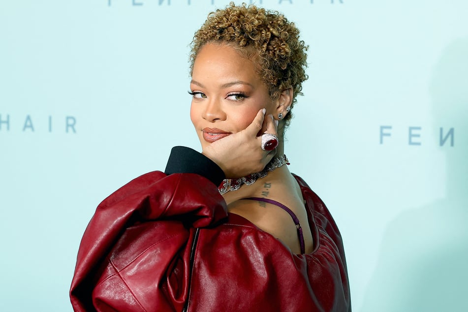 Rihanna set the internet ablaze with her new Savage x Fenty x Diesel collection.