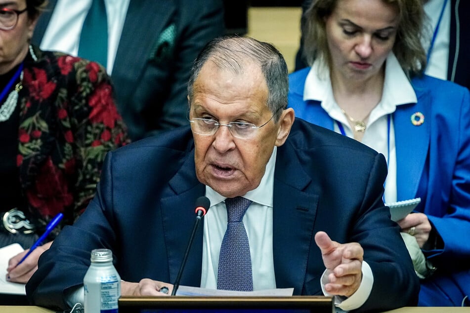Russlands Außenminister Sergej Lawrow (75) holt die Nazi-Keule gegen Deutschland heraus.