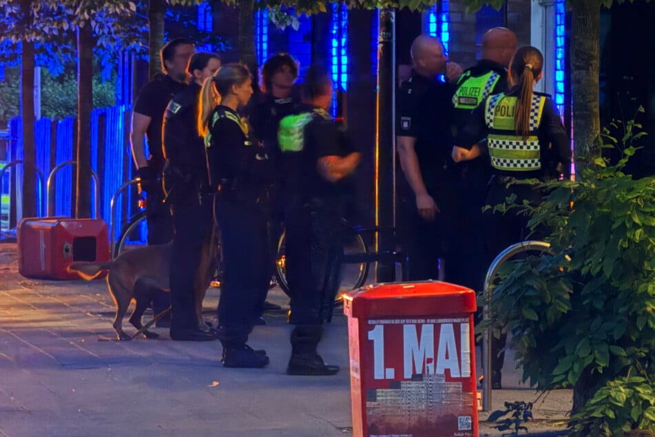 Die Polizei rückte mit einem Großaufgebot an.