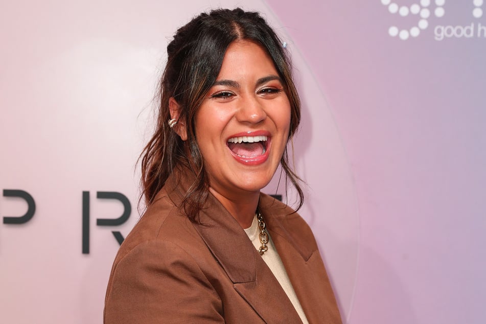 Hat nach überstandener Krebserkrankung wieder gut Lachen: RTL- und Netflix-Moderatorin Steffi Brungs (36).